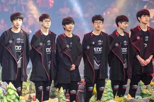 少因为纪律 少因为纪律