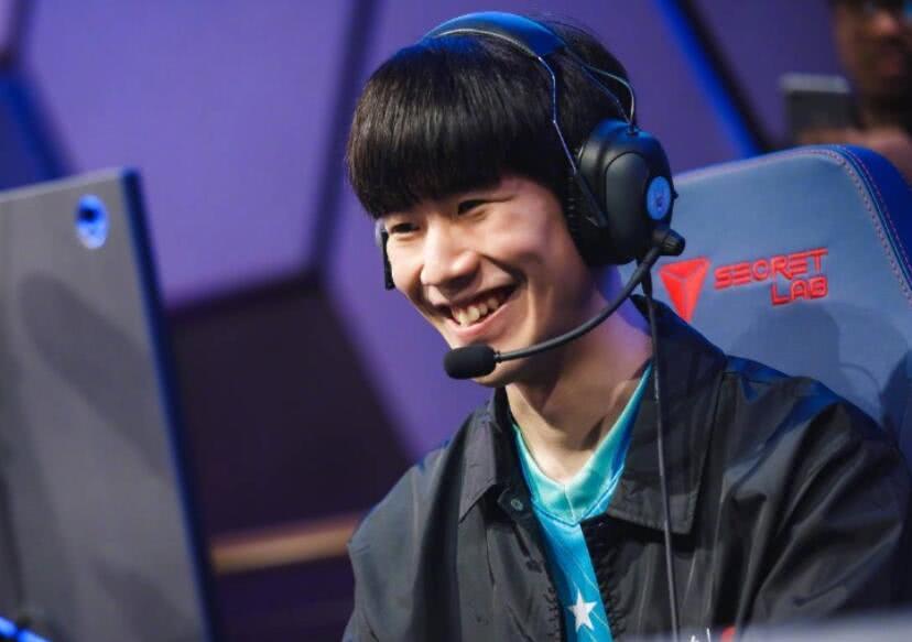 而老球员则 而老球员则