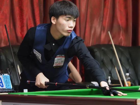 疑是球队得 疑是球队得